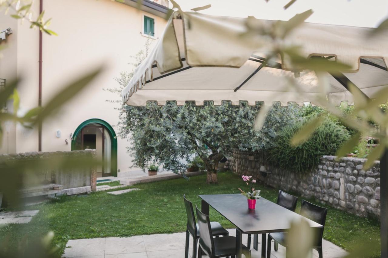 A Casa Di Tom Bed and Breakfast SantʼAmbrogio di Valpolicella Εξωτερικό φωτογραφία