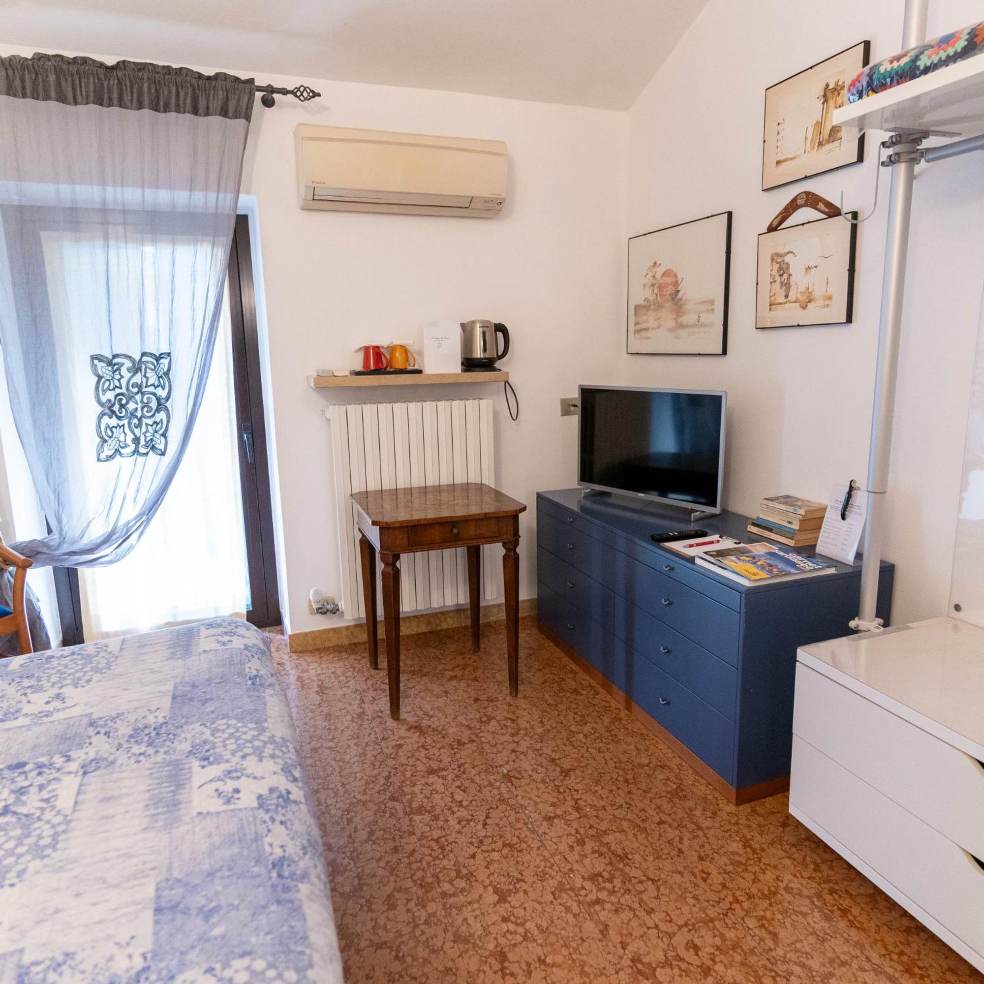 A Casa Di Tom Bed and Breakfast SantʼAmbrogio di Valpolicella Εξωτερικό φωτογραφία