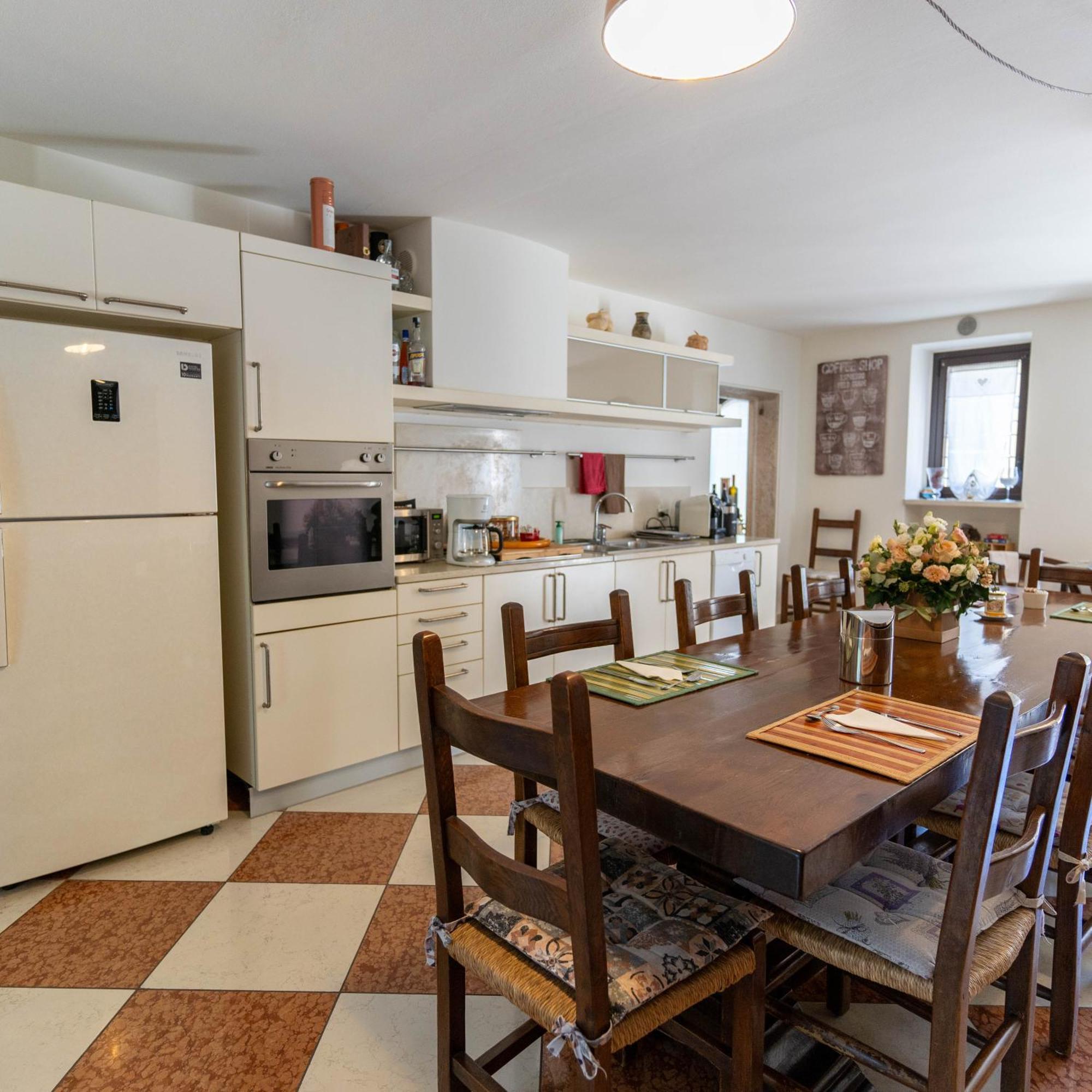 A Casa Di Tom Bed and Breakfast SantʼAmbrogio di Valpolicella Εξωτερικό φωτογραφία