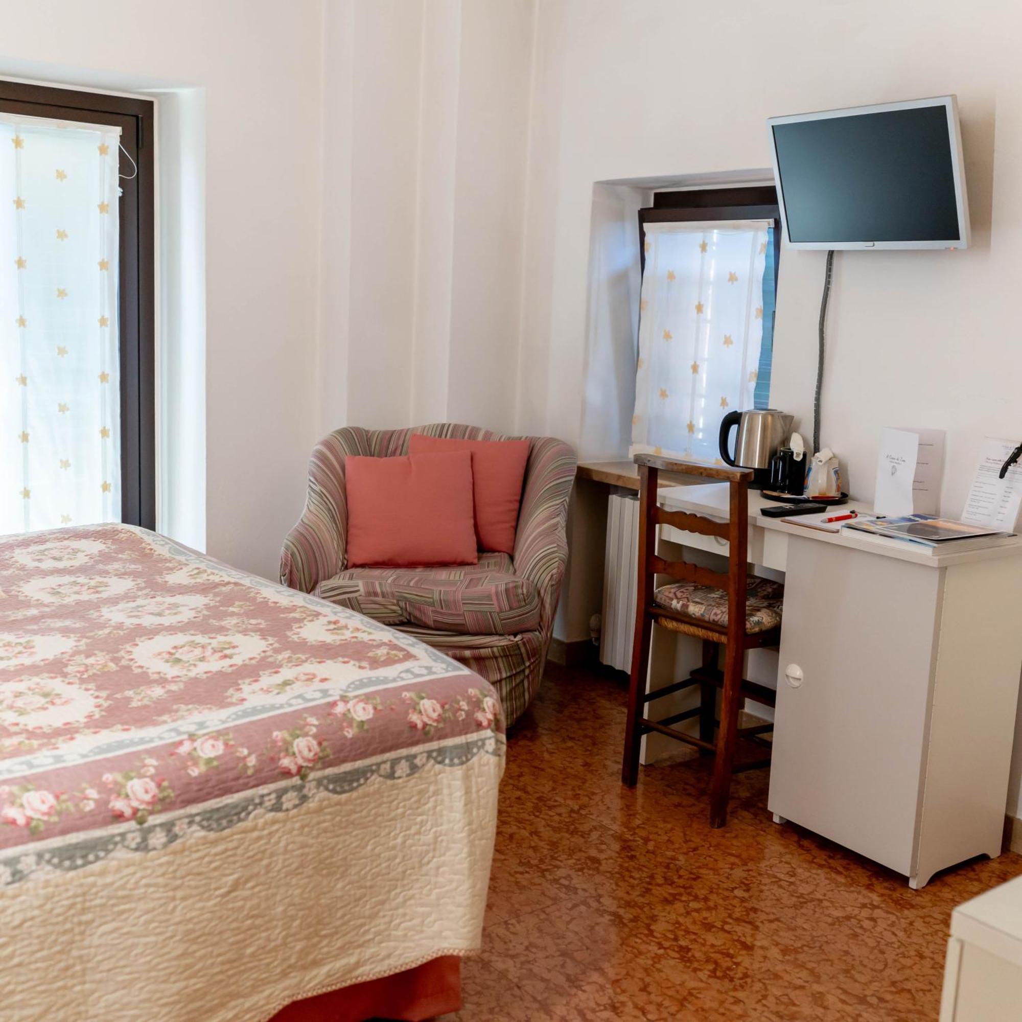 A Casa Di Tom Bed and Breakfast SantʼAmbrogio di Valpolicella Εξωτερικό φωτογραφία
