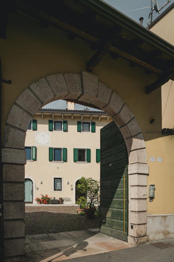 A Casa Di Tom Bed and Breakfast SantʼAmbrogio di Valpolicella Εξωτερικό φωτογραφία